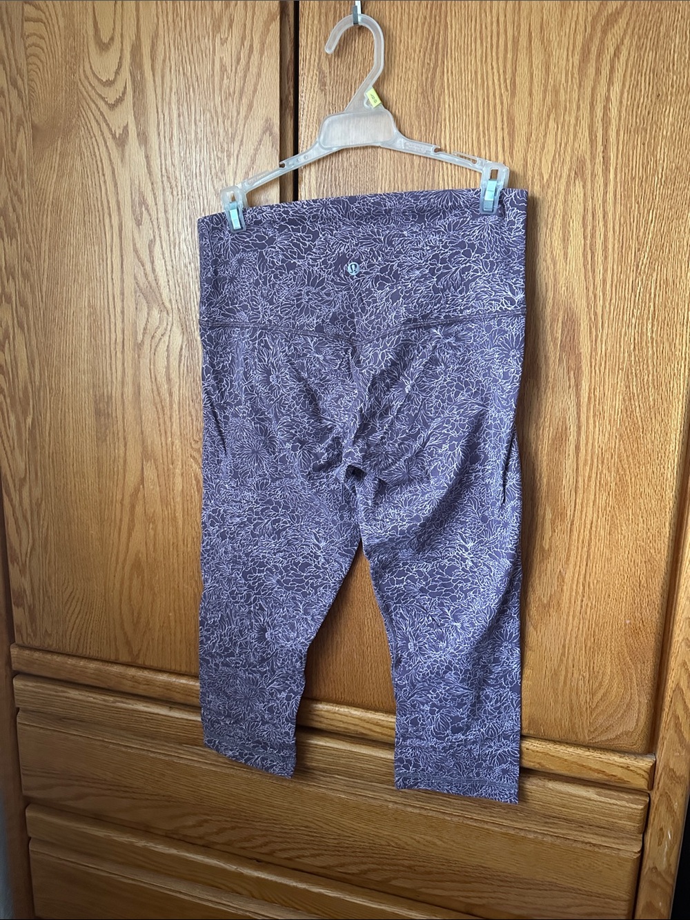 Lululemon floral print capri